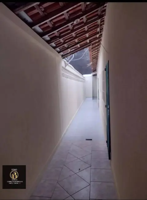 Foto 2 de Casa com 2 quartos à venda, 129m2 em Mirim, Praia Grande - SP