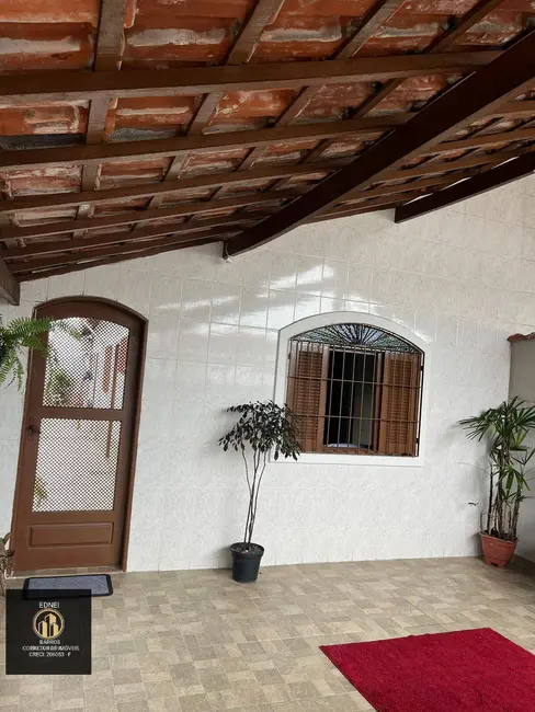 Foto 1 de Casa com 2 quartos à venda, 125m2 em Ocian, Praia Grande - SP