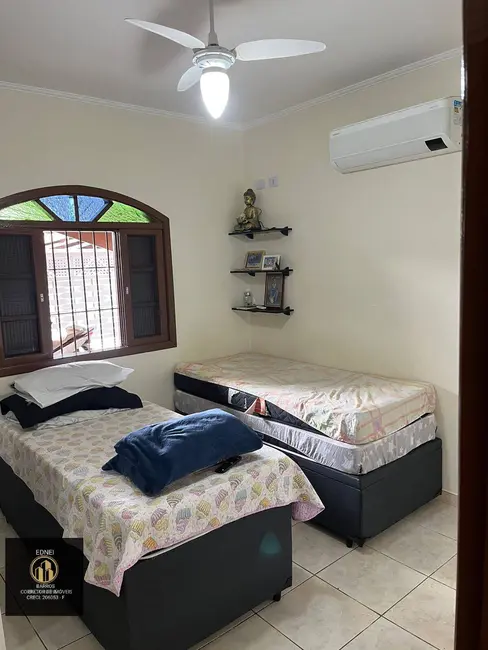 Foto 5 de Casa com 2 quartos à venda, 125m2 em Ocian, Praia Grande - SP