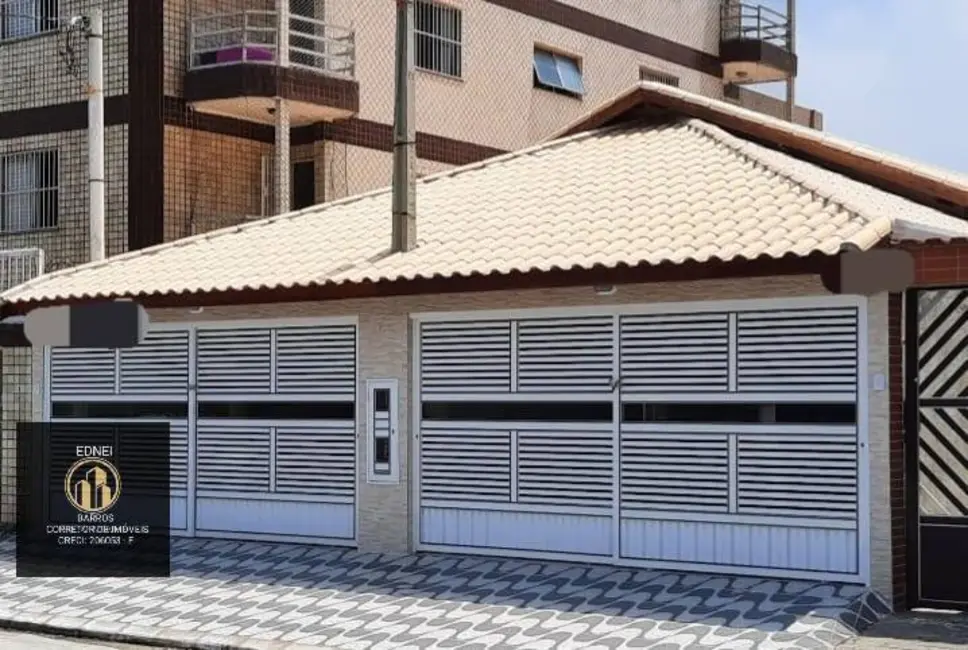 Foto 1 de Casa com 2 quartos à venda, 125m2 em Ocian, Praia Grande - SP