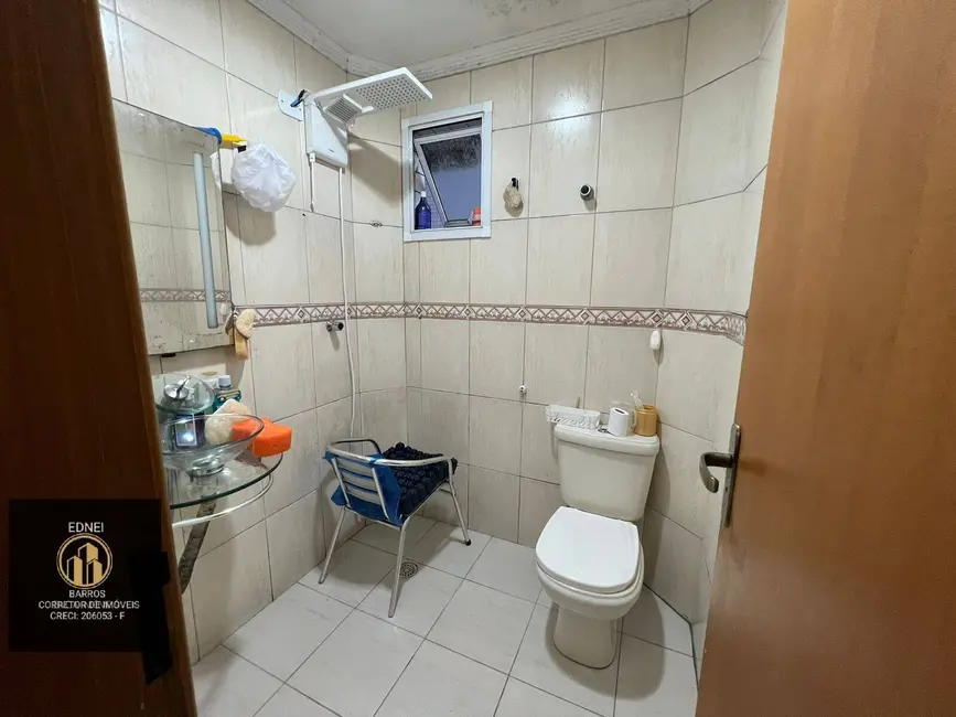 Apartamento com 3 quartos à venda, 110m2 em Guilhermina, Praia Grande - SP - imagem 8 Foto 8 de Apartamento com 3 quartos à venda, 110m2 em Guilhermina, Praia Grande - SP