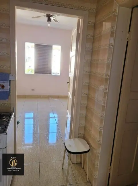 Foto 3 de Kitnet com 1 quarto à venda, 27m2 em Guilhermina, Praia Grande - SP