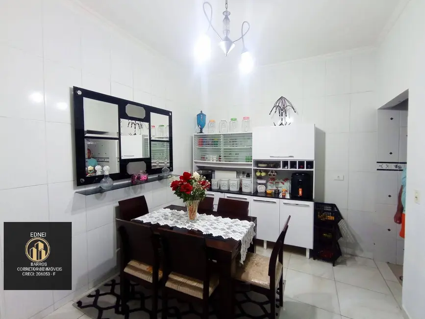 Casa com 3 quartos à venda, 90m2 em Jardim Rio Branco, Sao Vicente - SP - imagem 1 Foto 1 de Casa com 3 quartos à venda, 90m2 em Jardim Rio Branco, Sao Vicente - SP