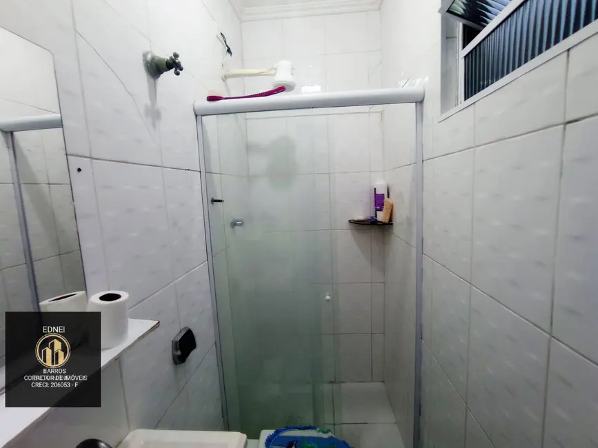 Casa com 3 quartos à venda, 90m2 em Jardim Rio Branco, Sao Vicente - SP - imagem 3 Foto 3 de Casa com 3 quartos à venda, 90m2 em Jardim Rio Branco, Sao Vicente - SP