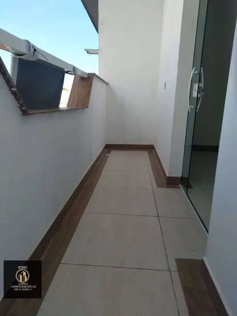 Foto 4 de Casa com 2 quartos à venda, 81m2 em Samambaia, Praia Grande - SP