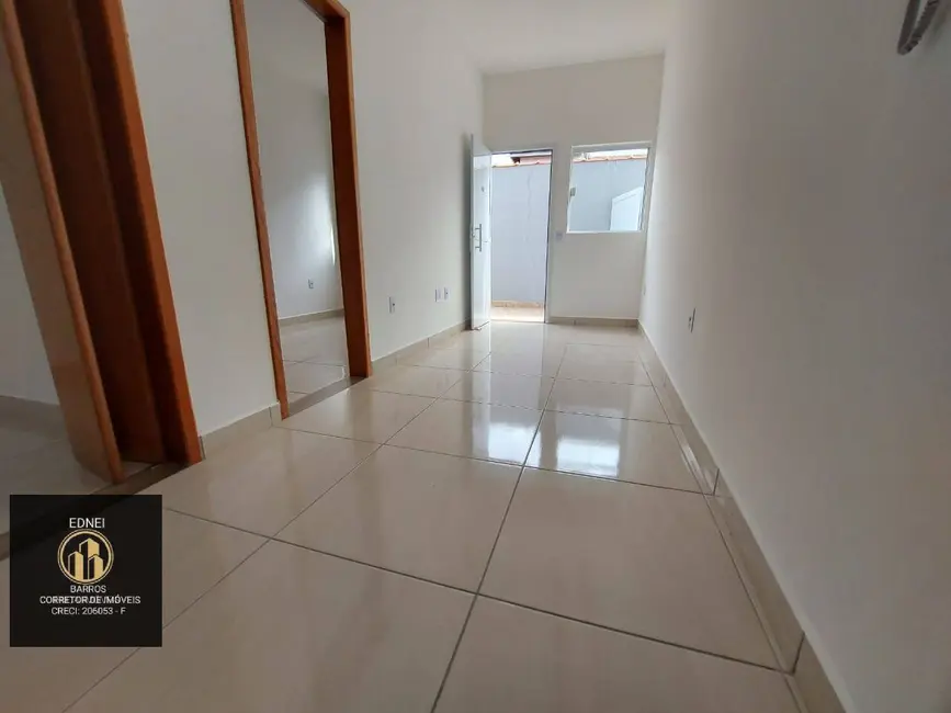 Foto 4 de Casa com 2 quartos à venda, 45m2 em Maracanã, Praia Grande - SP