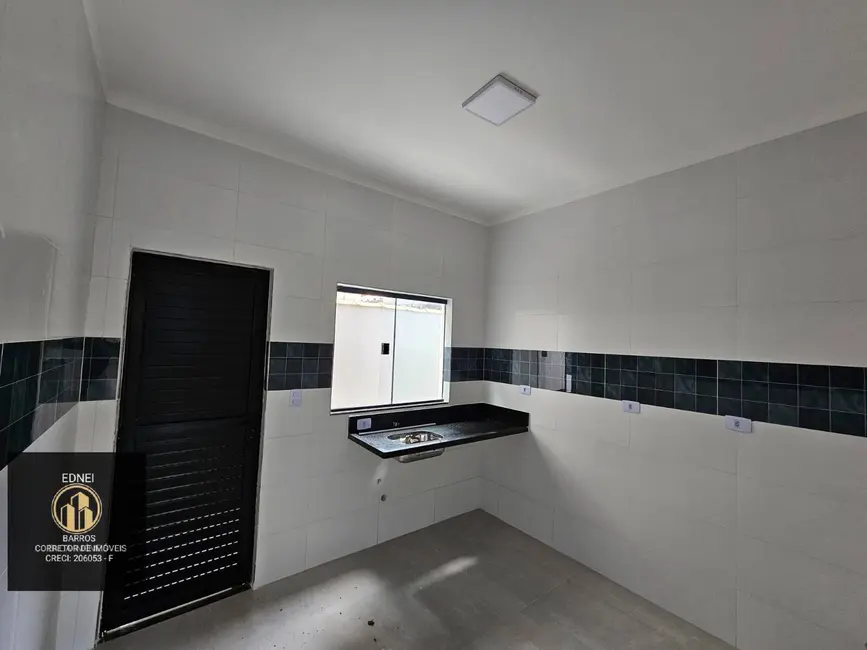 Foto 4 de Casa com 3 quartos à venda em Maracanã, Praia Grande - SP