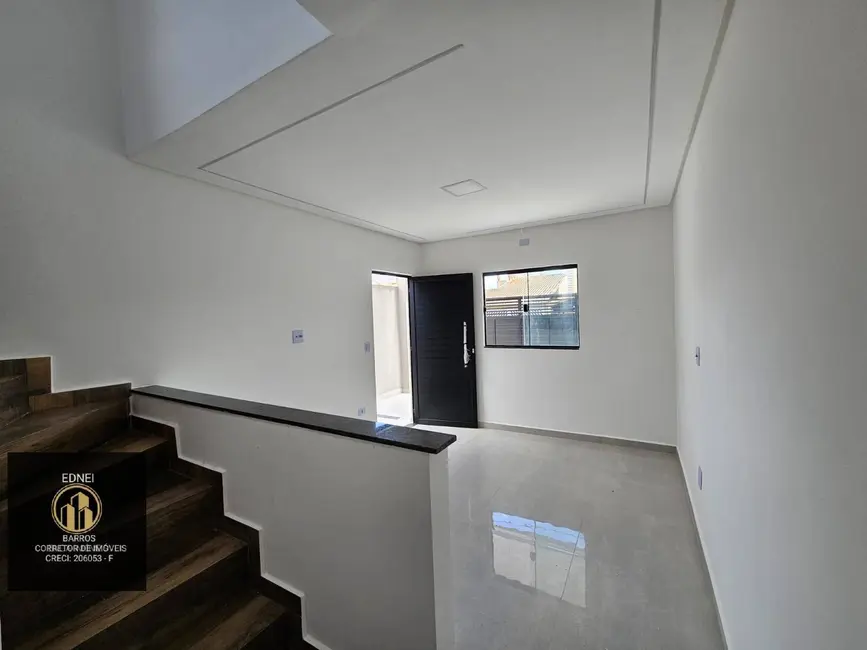 Foto 2 de Casa com 3 quartos à venda em Maracanã, Praia Grande - SP