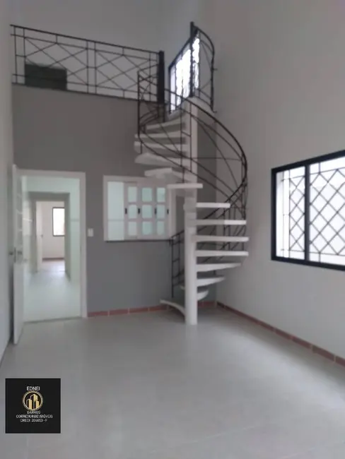 Foto 4 de Sobrado com 2 quartos à venda em Maracanã, Praia Grande - SP