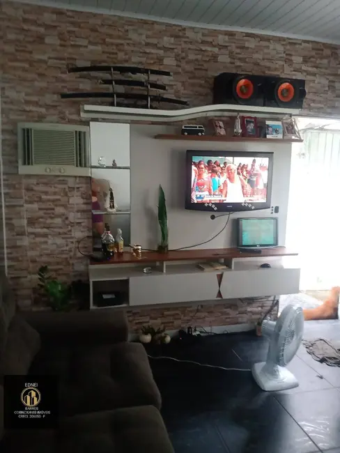 Foto 1 de Casa com 2 quartos à venda em Samambaia, Praia Grande - SP