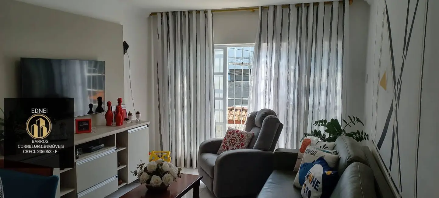 Foto 3 de Casa com 2 quartos à venda em Aviação, Praia Grande - SP