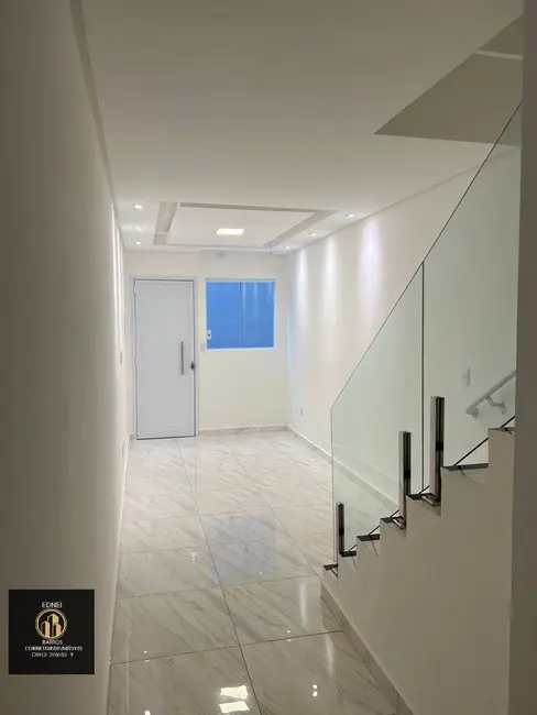 Foto 2 de Casa de Condomínio com 2 quartos para alugar, 58m2 em Caiçara, Praia Grande - SP