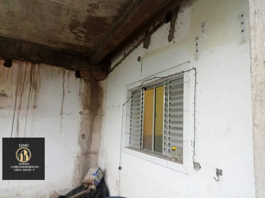 Foto 6 de Casa com 4 quartos à venda, 124m2 em Parque das Bandeiras, Sao Vicente - SP