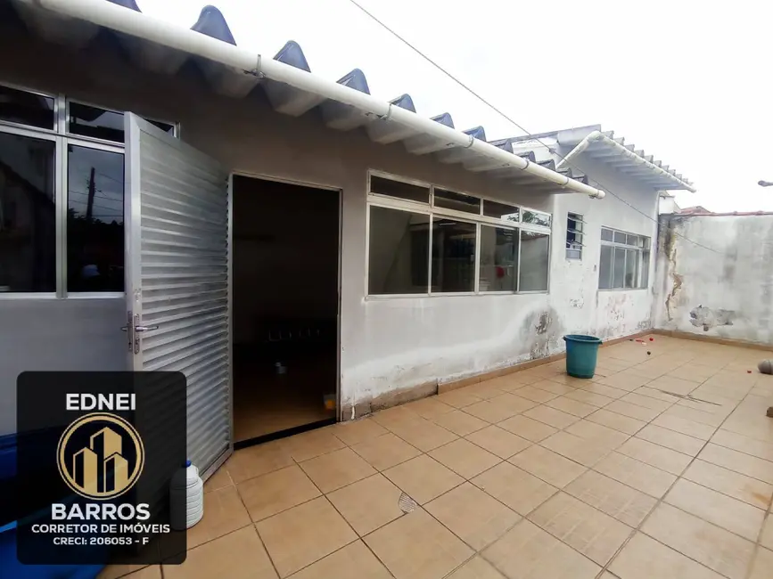 Foto 7 de Casa com 2 quartos à venda, 254m2 em Parque das Bandeiras, Sao Vicente - SP