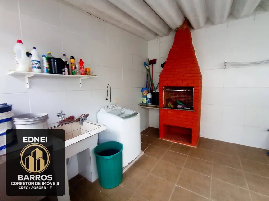 Foto 8 de Casa com 2 quartos à venda, 254m2 em Parque das Bandeiras, Sao Vicente - SP