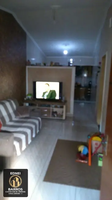 Foto 2 de Sobrado com 3 quartos à venda e para alugar em Conjunto Residencial Humaitá, Sao Vicente - SP