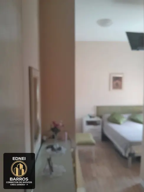 Foto 2 de Kitnet à venda, 30m2 em Boqueirão, Praia Grande - SP