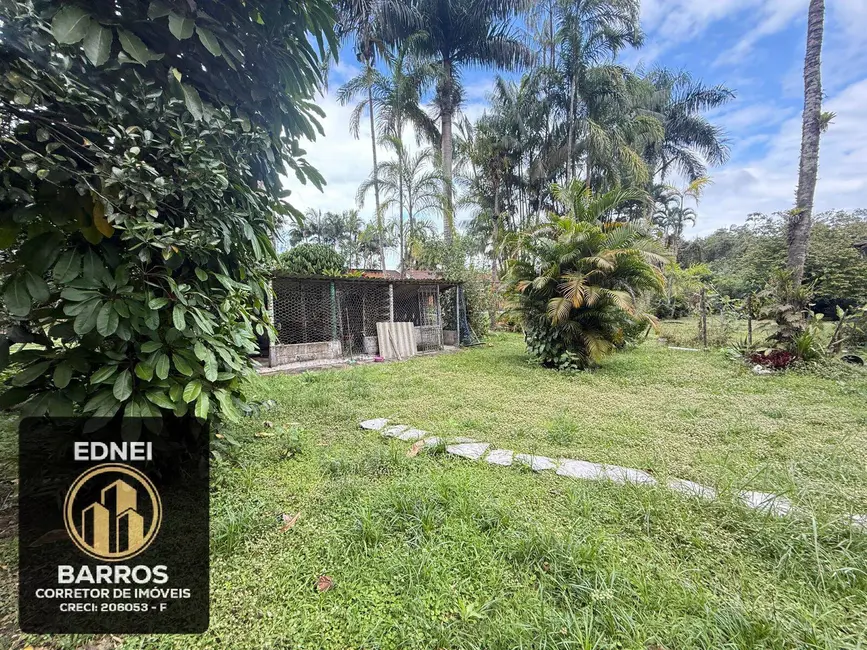 Chácara com 2 quartos à venda, 2500m2 em Itanhaem - SP - imagem 4 Foto 4 de Chácara com 2 quartos à venda, 2500m2 em Itanhaem - SP