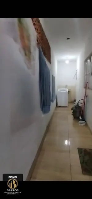 Foto 1 de Casa com 1 quarto à venda, 125m2 em Jardim Rio Branco, Sao Vicente - SP