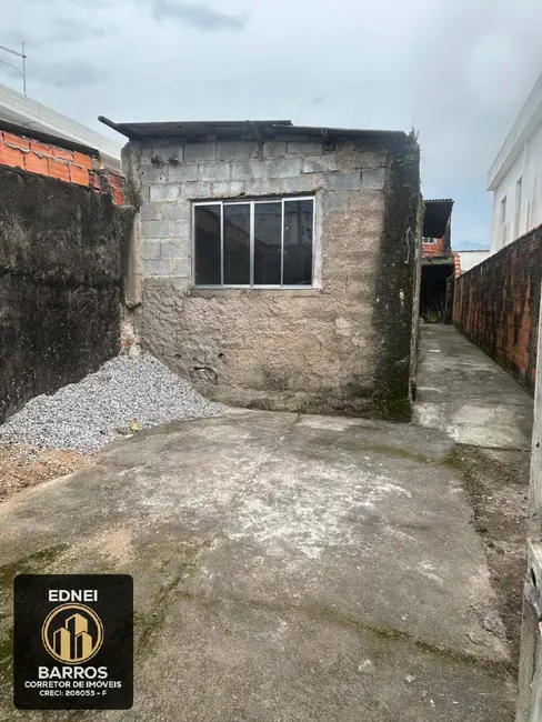 Casa com 1 quarto à venda, 125m2 em Parque Continental, Sao Vicente - SP - imagem 2 Foto 2 de Casa com 1 quarto à venda, 125m2 em Parque Continental, Sao Vicente - SP