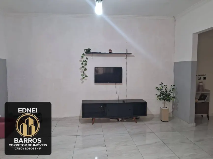 Casa com 3 quartos à venda, 150m2 em Vila São Jorge, Sao Vicente - SP - imagem 1 Foto 1 de Casa com 3 quartos à venda, 150m2 em Vila São Jorge, Sao Vicente - SP