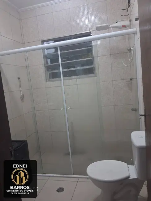 Casa com 3 quartos à venda, 150m2 em Vila São Jorge, Sao Vicente - SP - imagem 2 Foto 2 de Casa com 3 quartos à venda, 150m2 em Vila São Jorge, Sao Vicente - SP