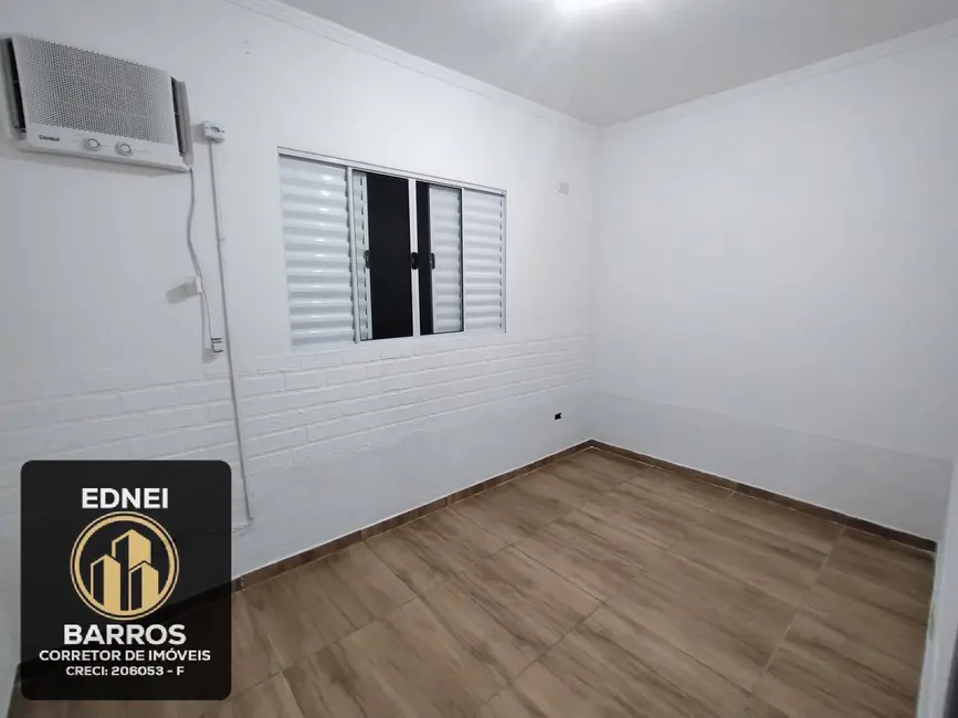 Foto 5 de Casa de Condomínio com 2 quartos à venda, 64m2 em Parque Continental, Sao Vicente - SP