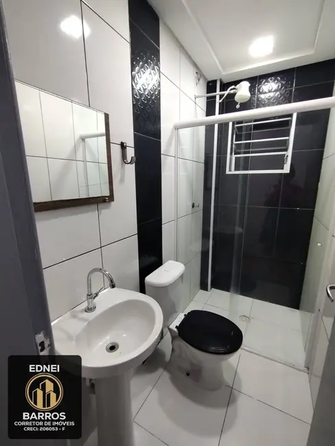 Foto 3 de Casa de Condomínio com 2 quartos à venda, 64m2 em Parque Continental, Sao Vicente - SP