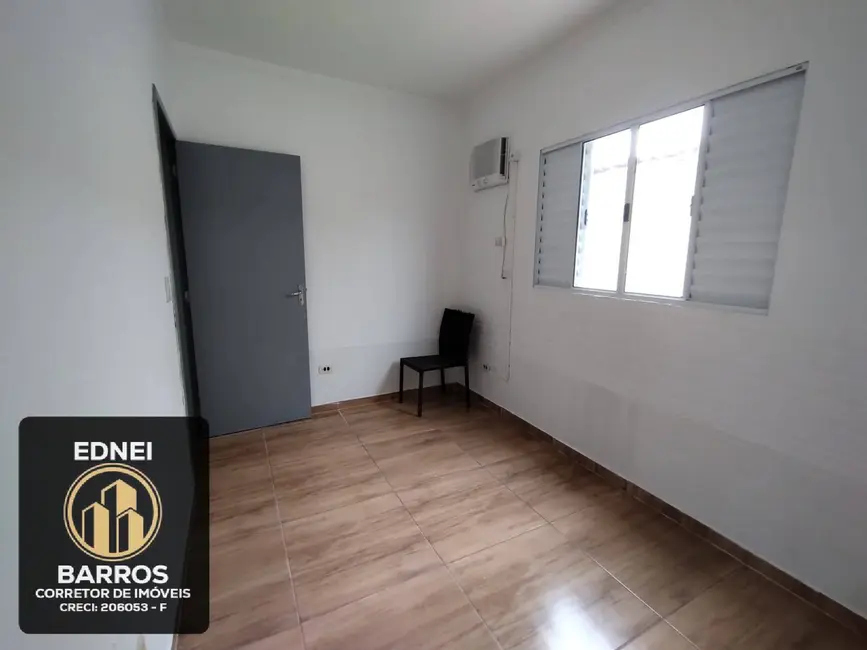 Foto 8 de Casa de Condomínio com 2 quartos à venda, 64m2 em Parque Continental, Sao Vicente - SP