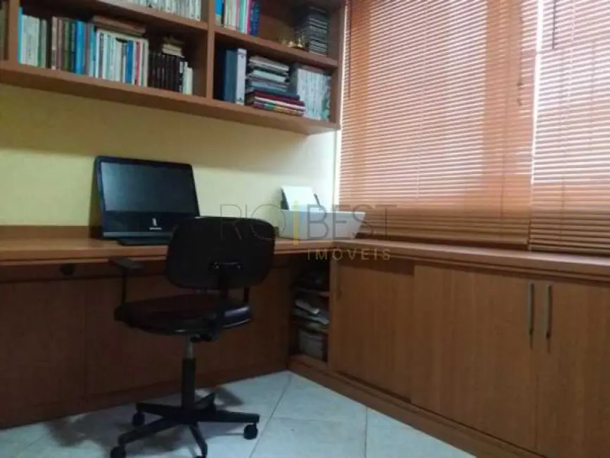 Foto 7 de Apartamento com 4 quartos à venda, 150m2 em Rio De Janeiro - RJ