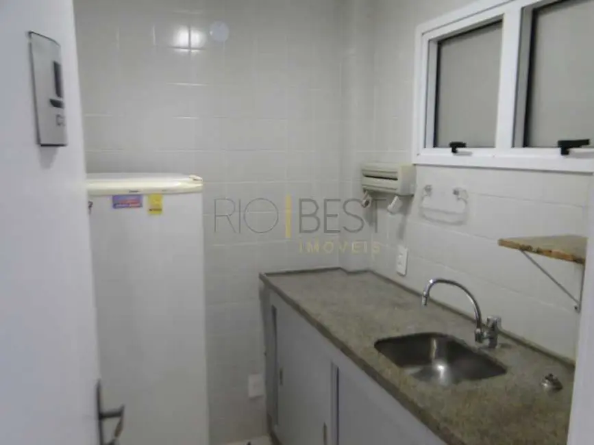 Foto 6 de Sala Comercial à venda, 100m2 em Rio De Janeiro - RJ