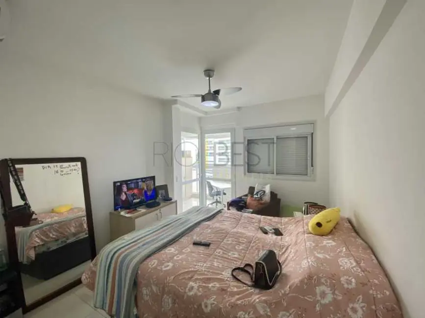 Foto 8 de Apartamento com 4 quartos à venda, 180m2 em Rio De Janeiro - RJ