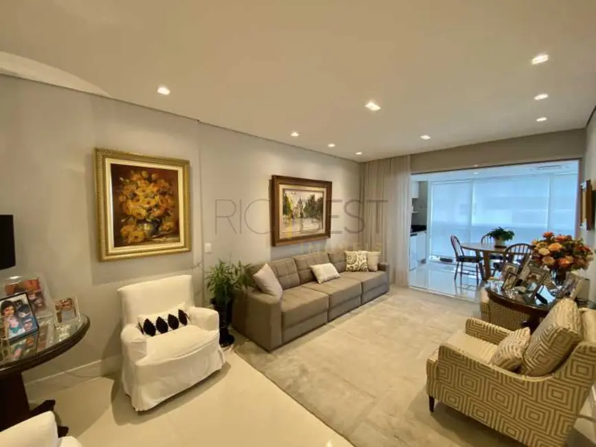 Apartamento com 4 quartos à venda, 160m2 em Rio De Janeiro - RJ - imagem 4 Foto 4 de Apartamento com 4 quartos à venda, 160m2 em Rio De Janeiro - RJ