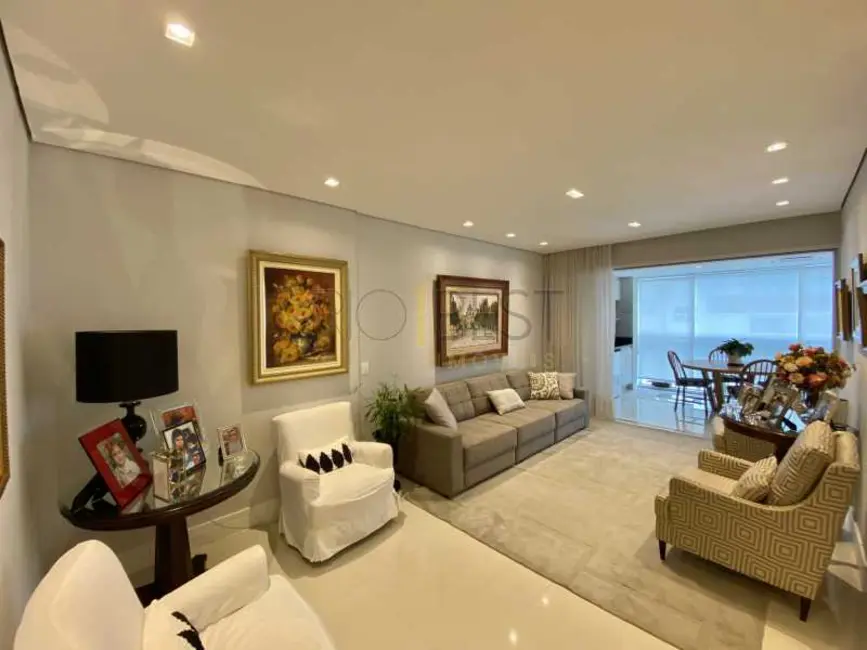 Apartamento com 4 quartos à venda, 160m2 em Rio De Janeiro - RJ - imagem 2 Foto 2 de Apartamento com 4 quartos à venda, 160m2 em Rio De Janeiro - RJ