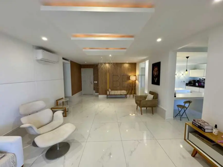 Foto 4 de Apartamento com 3 quartos à venda, 157m2 em Rio De Janeiro - RJ