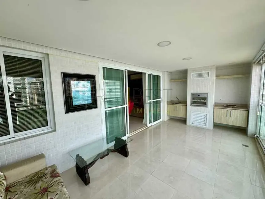 Apartamento com 4 quartos à venda e para alugar, 160m2 em Rio De Janeiro - RJ - imagem 5 Foto 5 de Apartamento com 4 quartos à venda e para alugar, 160m2 em Rio De Janeiro - RJ