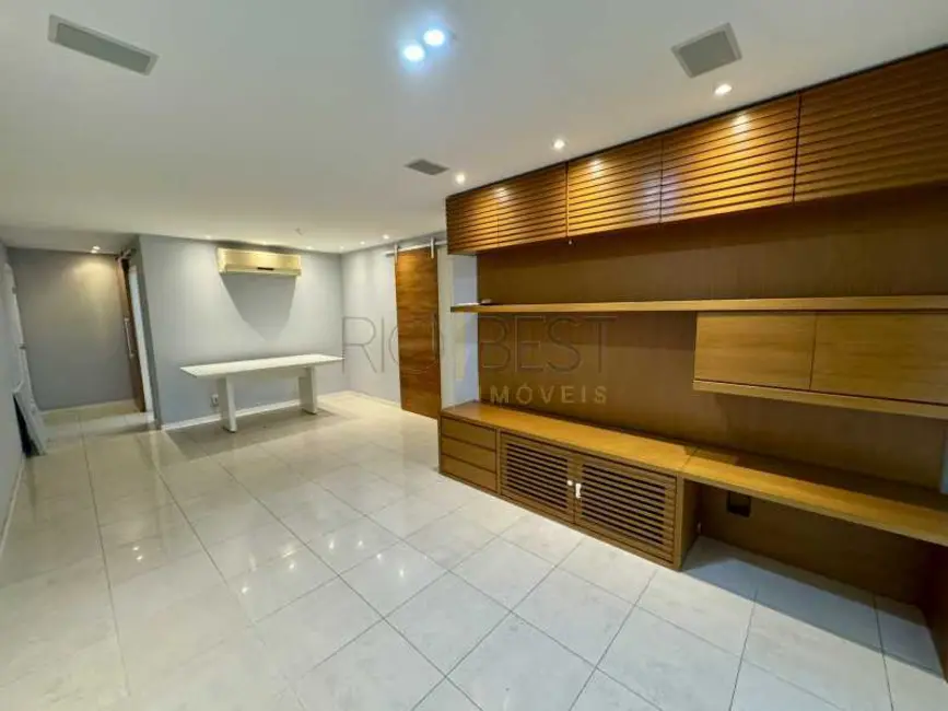 Foto 3 de Apartamento com 3 quartos à venda, 122m2 em Rio De Janeiro - RJ