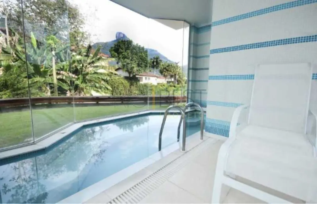 Foto 3 de Casa de Condomínio com 5 quartos para alugar, 1000m2 em Rio De Janeiro - RJ