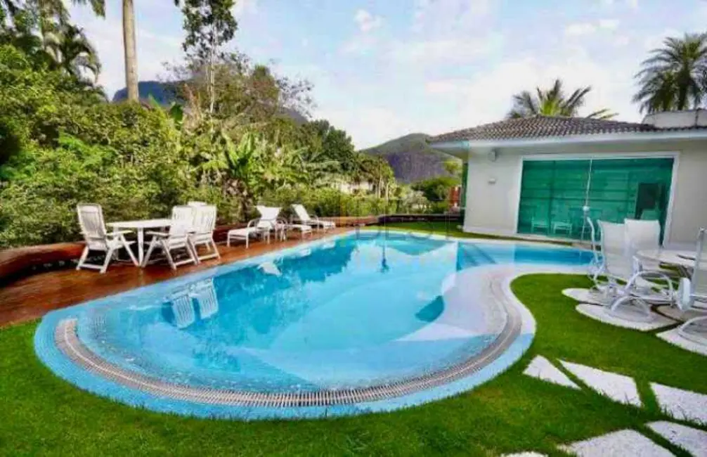 Foto 1 de Casa de Condomínio com 5 quartos para alugar, 1000m2 em Rio De Janeiro - RJ