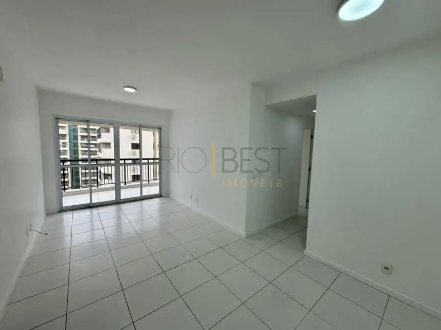 Foto 1 de Apartamento com 2 quartos para alugar, 76m2 em Rio De Janeiro - RJ