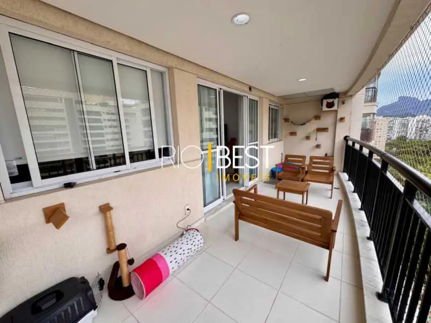 Apartamento com 2 quartos para alugar, 76m2 em Rio De Janeiro - RJ - imagem 1 Foto 1 de Apartamento com 2 quartos para alugar, 76m2 em Rio De Janeiro - RJ