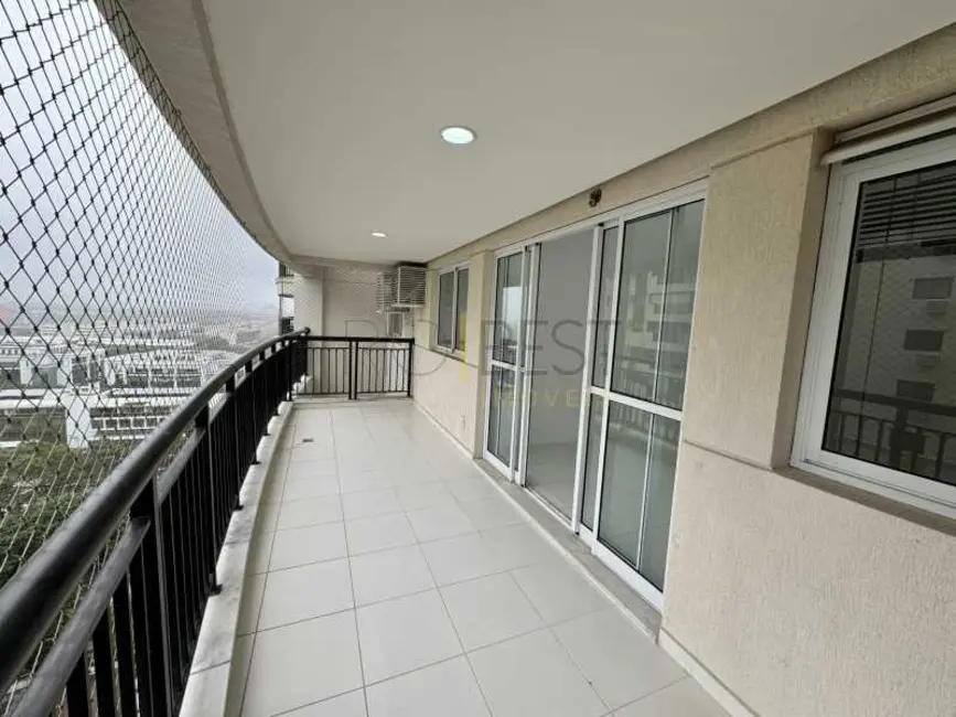 Foto 3 de Apartamento com 2 quartos para alugar, 76m2 em Rio De Janeiro - RJ