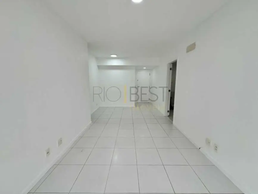 Foto 8 de Apartamento com 2 quartos para alugar, 76m2 em Rio De Janeiro - RJ