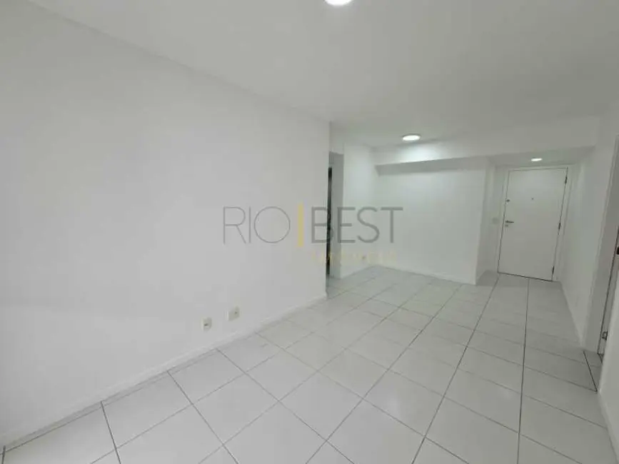 Foto 6 de Apartamento com 2 quartos para alugar, 76m2 em Rio De Janeiro - RJ