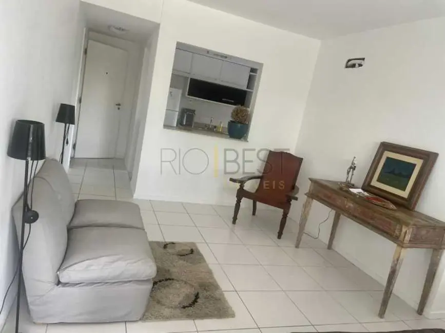 Apartamento com 3 quartos à venda e para alugar, 92m2 em Rio De Janeiro - RJ - imagem 5 Foto 5 de Apartamento com 3 quartos à venda e para alugar, 92m2 em Rio De Janeiro - RJ