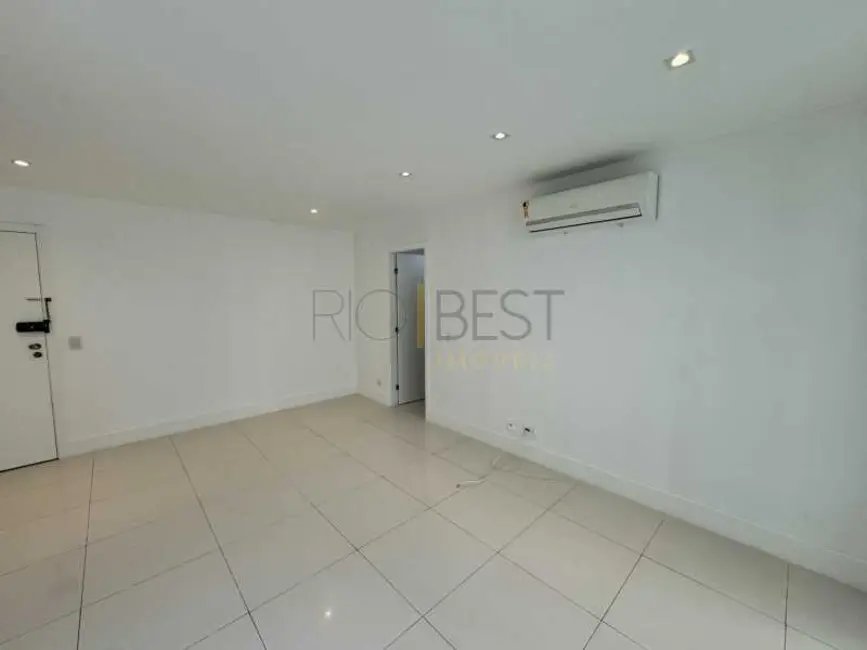 Foto 3 de Apartamento com 3 quartos à venda, 112m2 em Rio De Janeiro - RJ