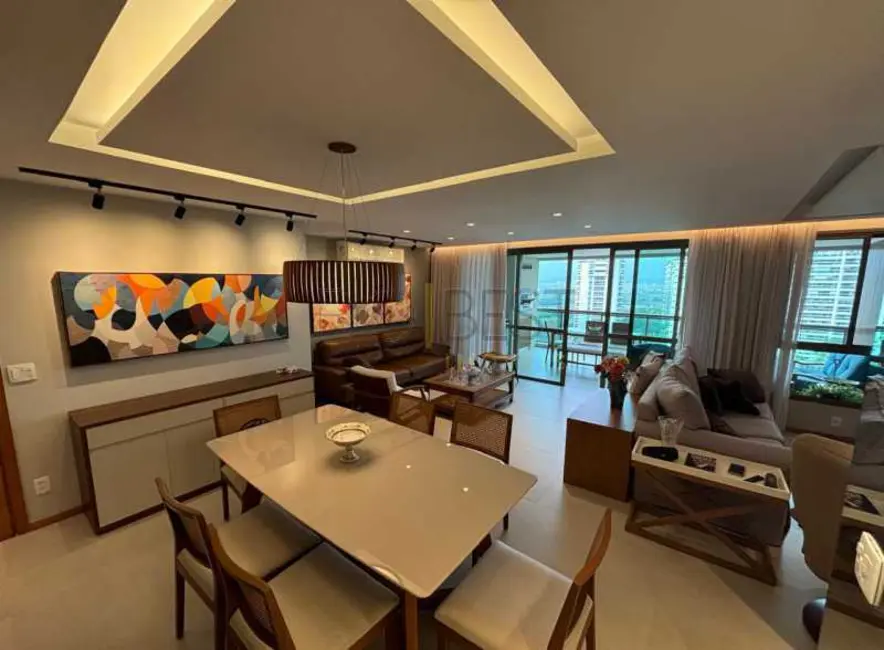 Foto 1 de Apartamento com 4 quartos para alugar, 157m2 em Rio De Janeiro - RJ