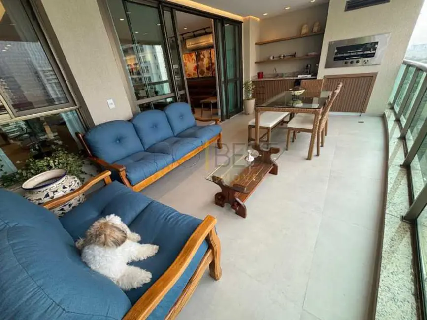 Foto 6 de Apartamento com 4 quartos para alugar, 157m2 em Rio De Janeiro - RJ