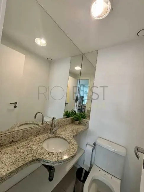 Apartamento com 3 quartos para alugar, 112m2 em Rio De Janeiro - RJ - imagem 6 Foto 6 de Apartamento com 3 quartos para alugar, 112m2 em Rio De Janeiro - RJ