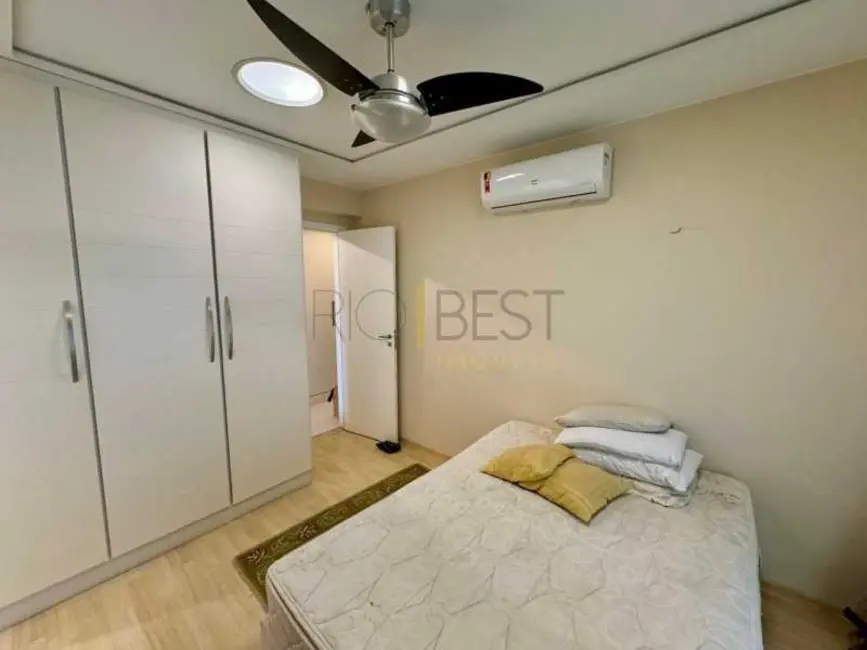 Apartamento com 3 quartos à venda e para alugar, 121m2 em Rio De Janeiro - RJ - imagem 9 Foto 9 de Apartamento com 3 quartos à venda e para alugar, 121m2 em Rio De Janeiro - RJ